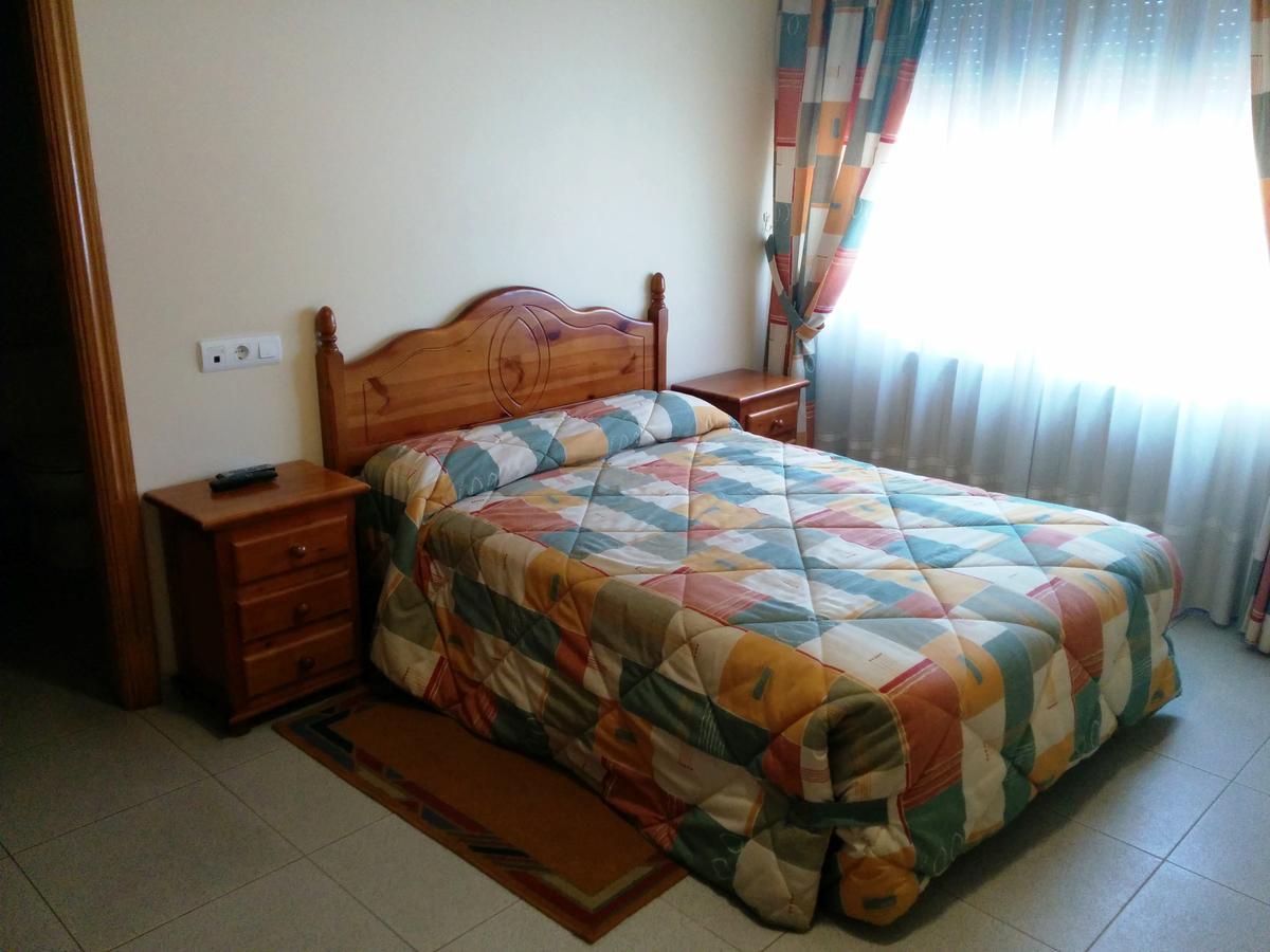 Готель Hostal Carmen El Puente  Екстер'єр фото