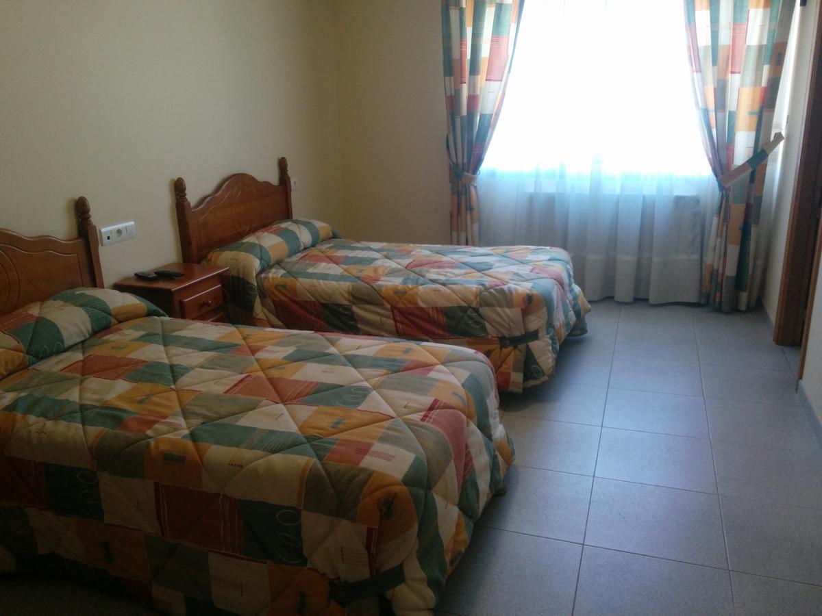 Готель Hostal Carmen El Puente  Екстер'єр фото