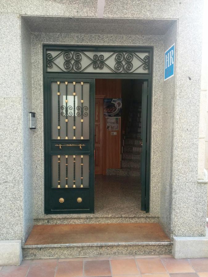Готель Hostal Carmen El Puente  Екстер'єр фото
